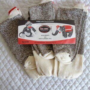 Vtg – 3 pr w/ instructions - FOX RIVER Reed Heel Sock Monkey and Sock Elephant